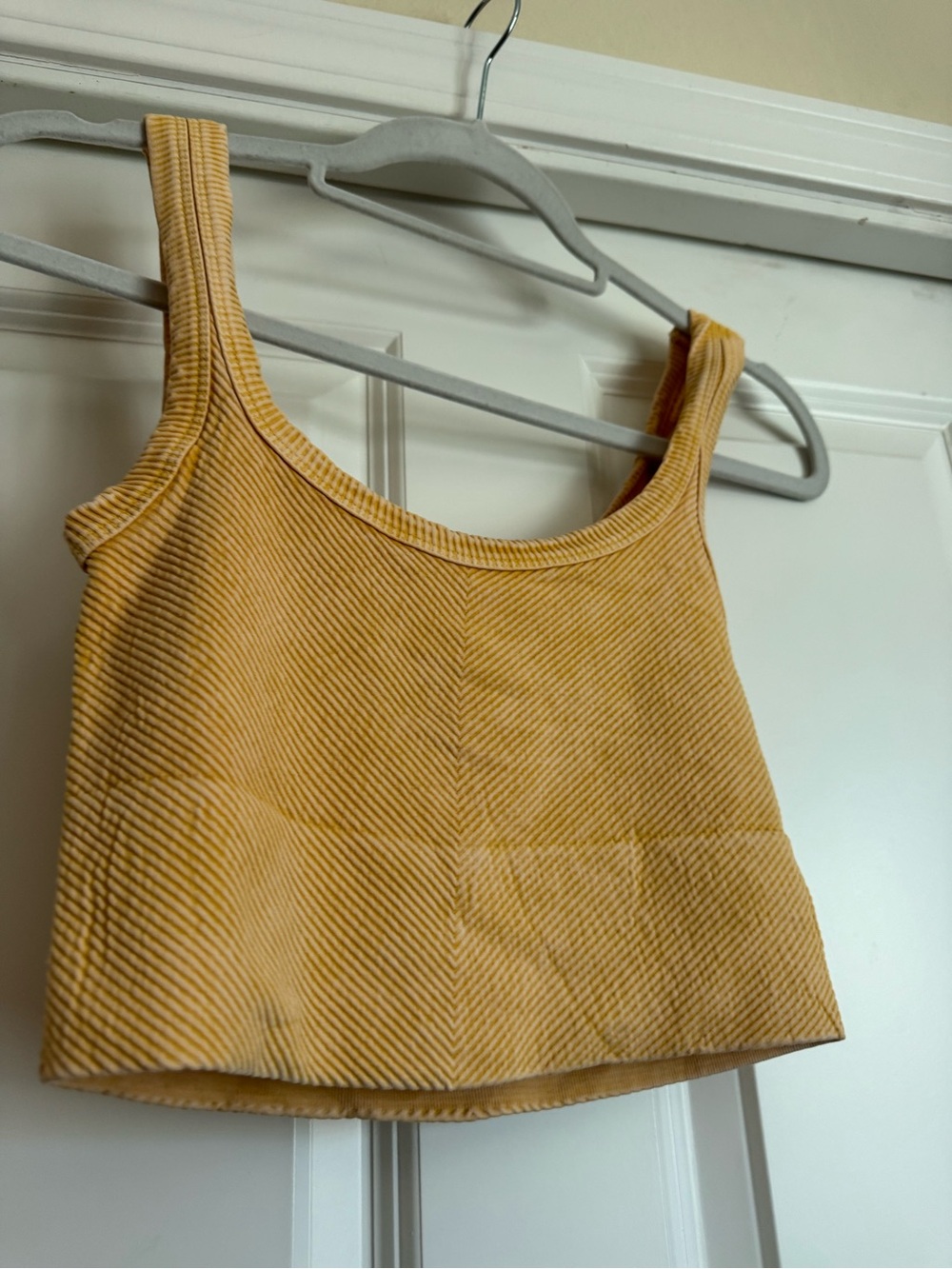 New Curl Surf Nikibiki OS One Size Yellow Acid Washed Thin Ribbed Crop Tank Top